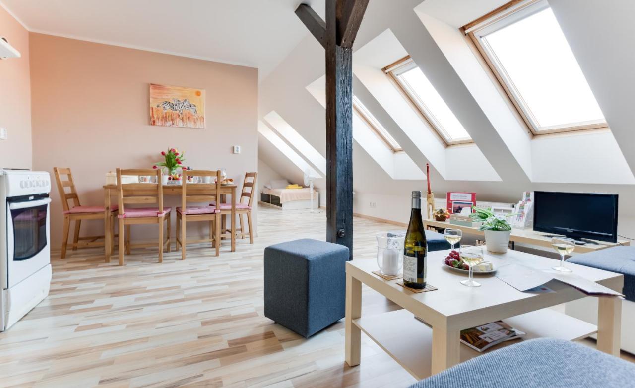Jane's Attic Praga